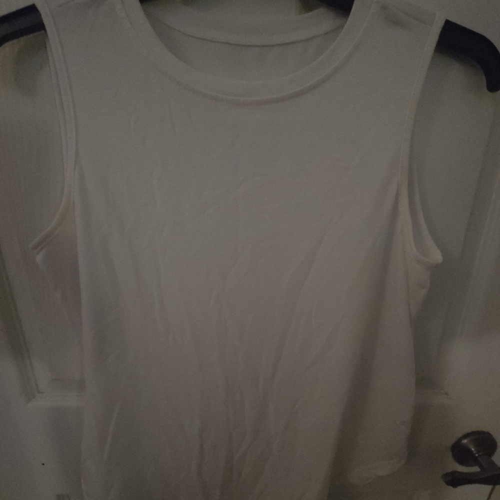 Elegant White Sleeveless Tank Top